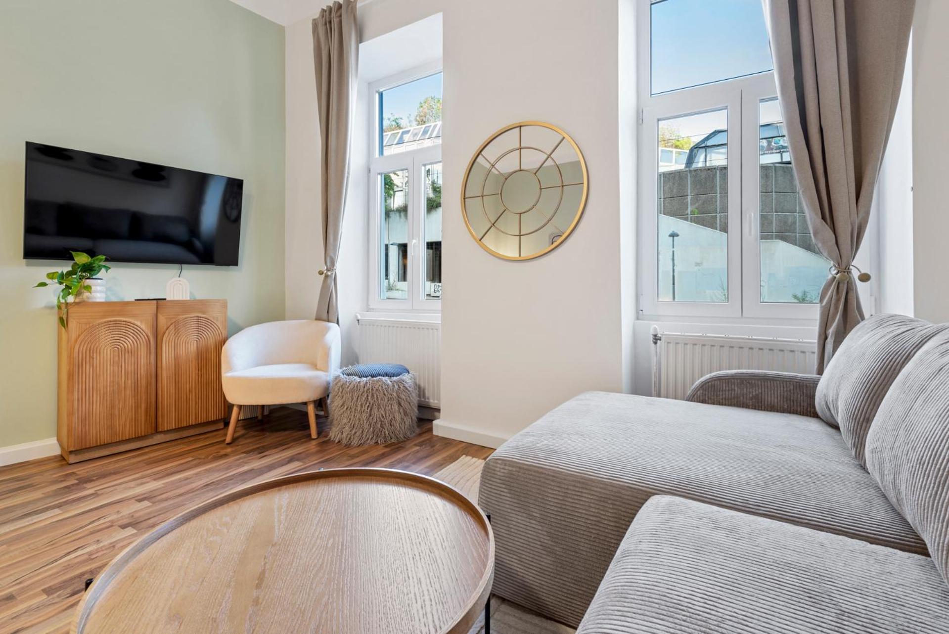Cozy City Apartment - 15 Min To City-Centre - Contactless 24H Check-In ウィーン エクステリア 写真